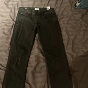 Only & sons jeans  - Säljer ett par feta only & sons jeans då dessa inte passar längre. Som nya och inga defekter. Pris kan diskuteras.