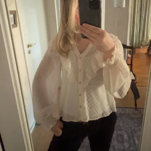 Populär blus - Jätte gullig blus som inte kommer till användning längre 