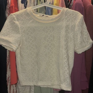 Stickad topp - Stickat kort topp från Zara⭐️😀💓💓