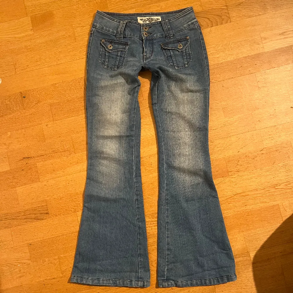 Vintage Jane Norman jeans, skriv för mer frågor eller bilder 🥰. Jeans & Byxor.