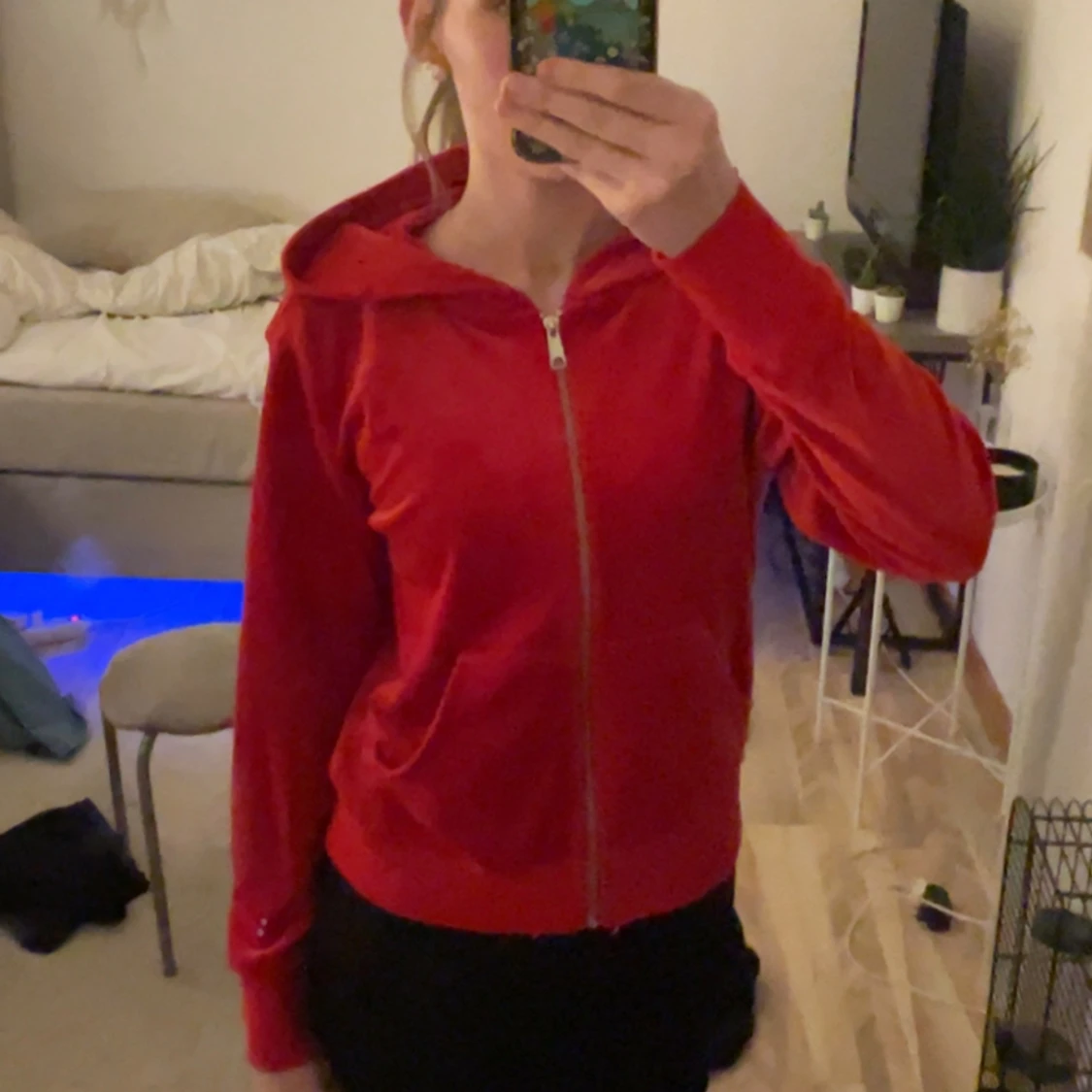  Röd superskön Zip hoodie 