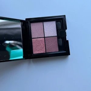 Ögonskuggspallett - Helt oanvänd från lyko 