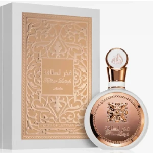 Lattafa al fakar✨ - Endast testad!🥰 doftar otroligt och väldigt feminint😍 men väljer att sälja denna för att jag beställt otroligt många parfymer på senaste samt så förväntade jag mig en mer vaniljaktig doft luktar mer sexigt,doftar pondus och självförtroende😍🤌🏽👸🏻👩🏻✨