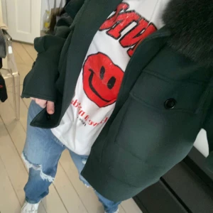 Ganni tröja - Säljer denna tröjan från ganni, knappt använd! Köpt för ca 900kr. Lånade bilder, men skriv för fler bilder!