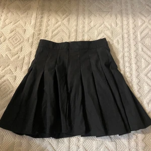 Kjol från SHEIN  - Kjol från SHEIN storlek s