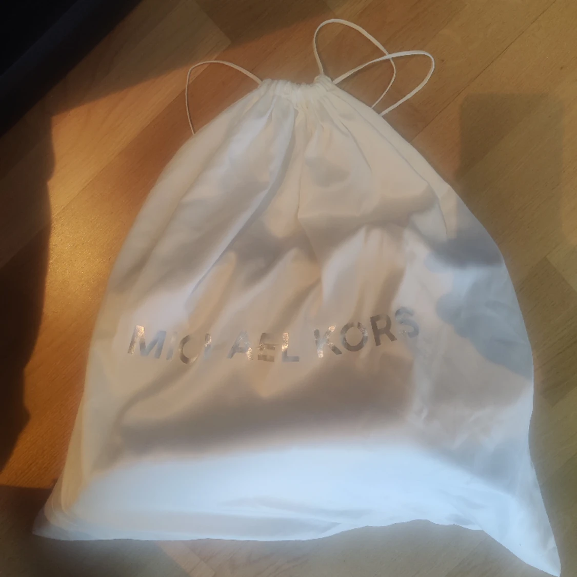 Michael kors väska  - 91