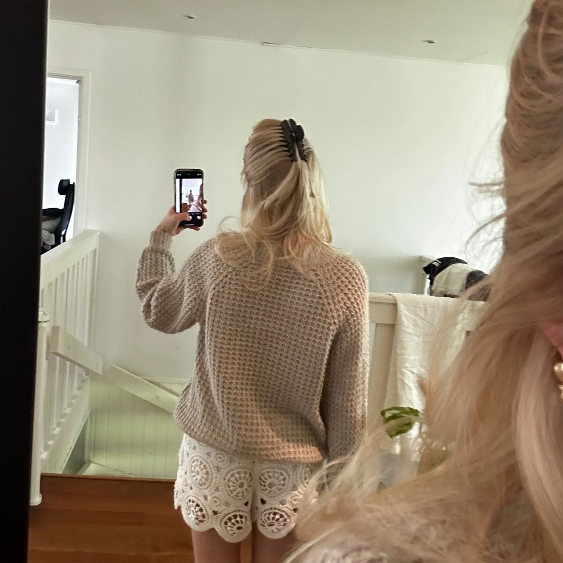 Beige stickad tröja - 91