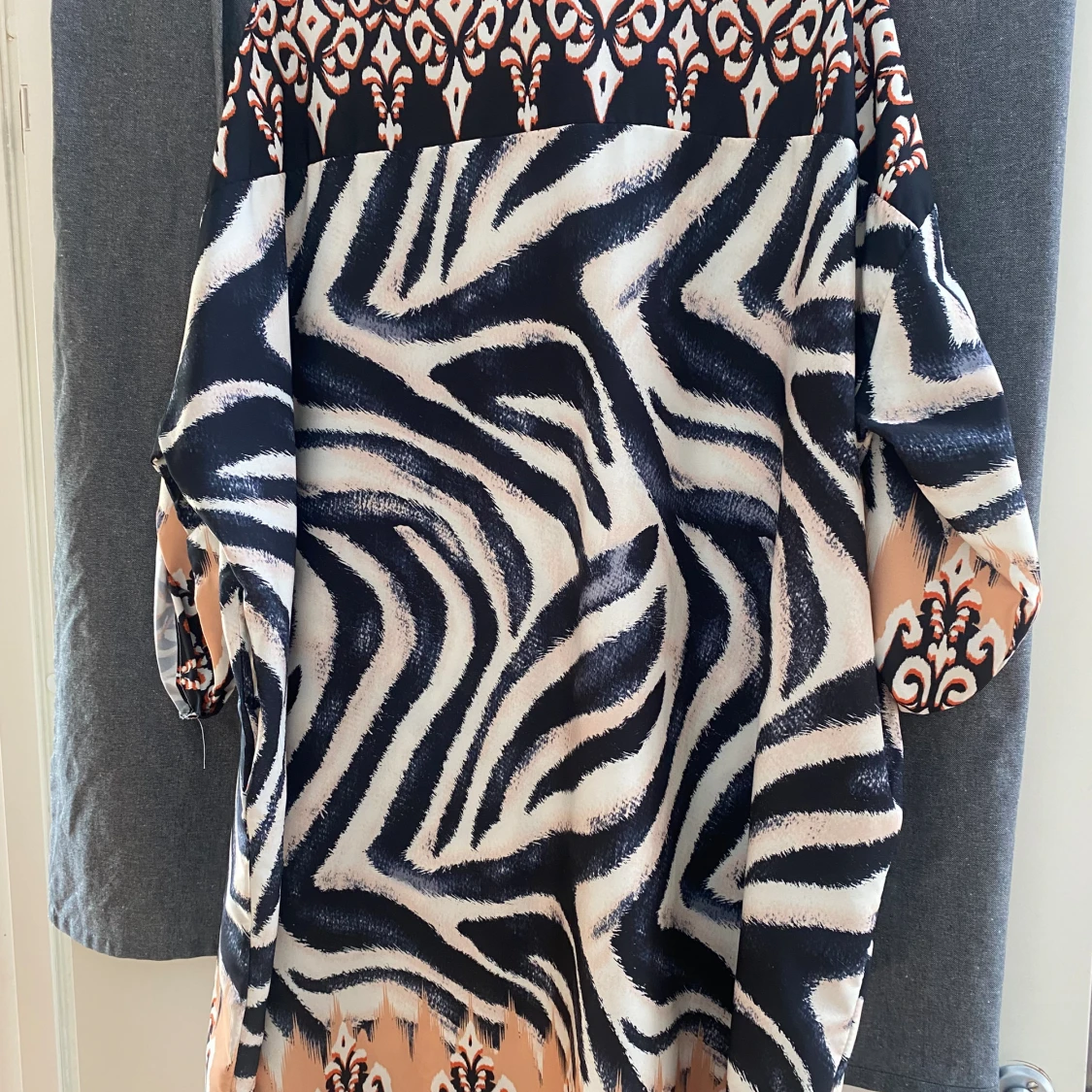 Storskjorta/ klänning  - 91