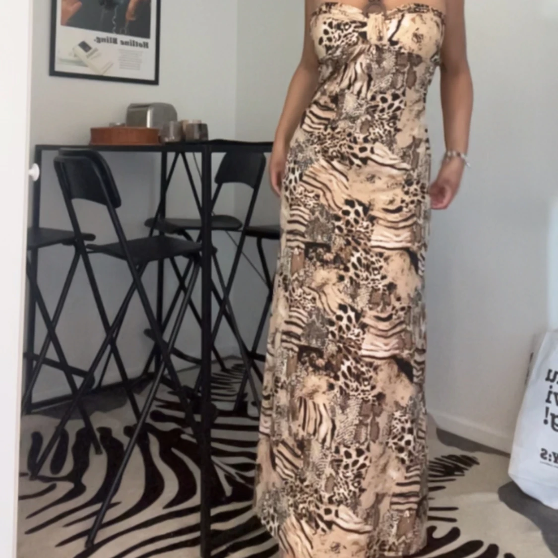 Maxi klänning med detaljer!