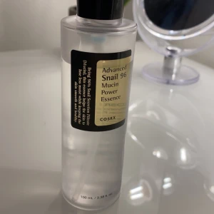 Snigelslem   - Säljer detta knappt använda snigelslem då det inte kommer till användning💗