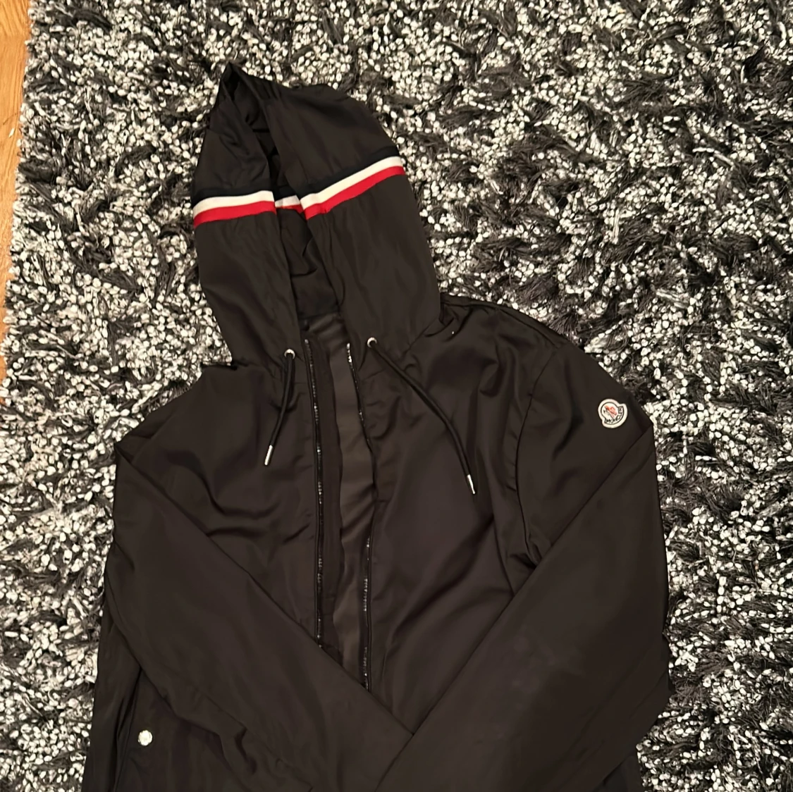 Moncler wind breaker 