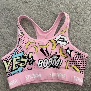 Punch sport topp - Rosa punch sport topp i storlek M/38 50kr plus frakt