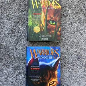 Säljer två roliga warrior cats böcker. Böckerna är i ny skick och perfekta att ha nu inför sommaren!! En för 80kr eller båda för 150kr!! En jätte bra present till någon som gillar att läsa!  Obs!! Hämtads i Vellinge annars står köparen för frakt!!