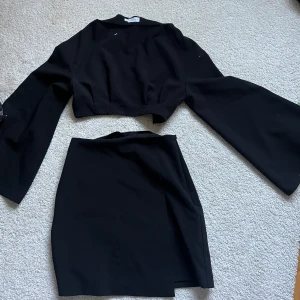 Kostym sett ifrpn Hanna shönbergs kollektion med nakd  - 💜