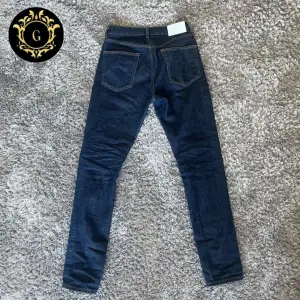 Sjukt softa jeans från TAKTIL i modell  T William Tapered | 9/10 skick (Knappt använda) | Hör av dig vid några frågor :)