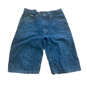 Jorts - Jorts boast a measurement of 44x65 dark blue Crafted by Roca Wear they embody both comfort and fashion
