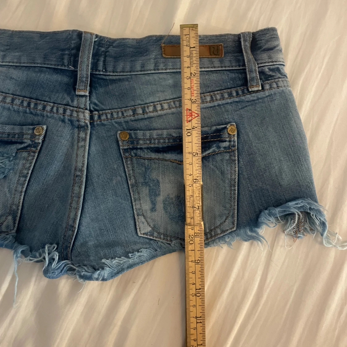Lågmidjad jeansshorts - 93