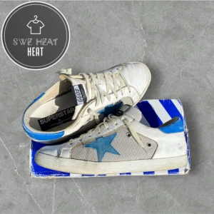 Golden Goose skor - Tja, säljer nu dessa feta golden goose skor i storlek 43! Box tillkommer vid köp! Slitna hälar! Hör av dig vid frågor eller funderingar! 