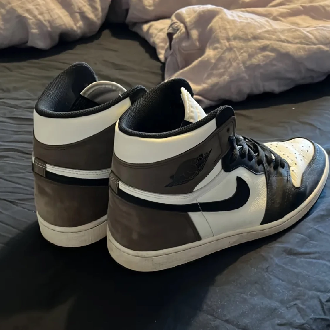 Jordan 1 mocha high 45 - 90