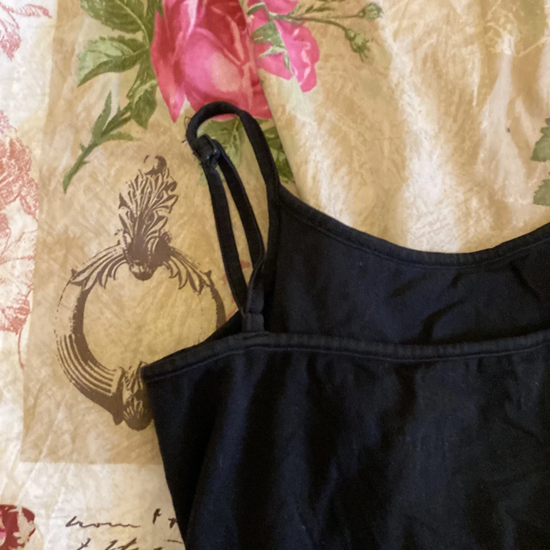 Basic svart linne - 90