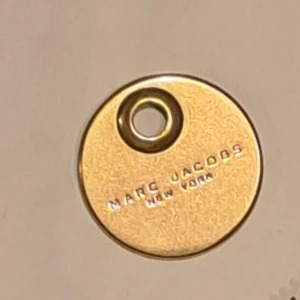 Mark Jacobs Väska - Synligt använd men i gott skik, inte tung