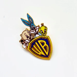 Brosch  - Vintage brosch bugs Bunny with friends