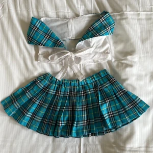 Rutig miniskirt + topp  - Stl S 