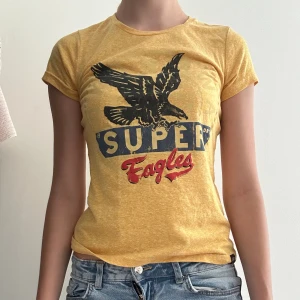 Cool T-shirt  - Jätte cool T-shirt från superdry som jag säljer då den inte används. Storlek s