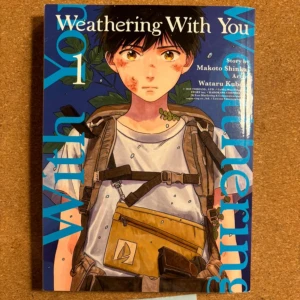 weathering with you manga bok 1 - nu och aldrig läst! för fler bilder eller några frågor skicka ett meddelande 🎀  boken är på engelska 💫