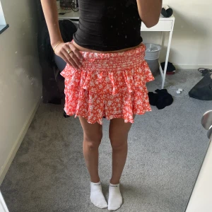 Jättefin sommarkjol - Superfin sommarkjol i nyskick 