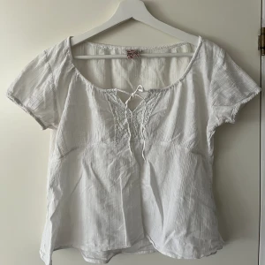 Blus - Så fin blus. Använd men i fint skick!