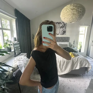 Fest topp från MICHAEL KORS - Så snygg fest topp💛🌼