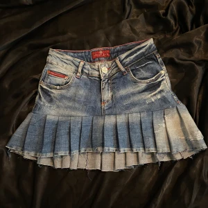 Jeans kjol - Jeans kjol som jag har sytt🫶🏻ca 34cm tvärs över