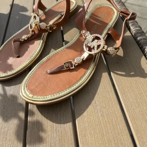 Sandaler - Bekväma sandaler