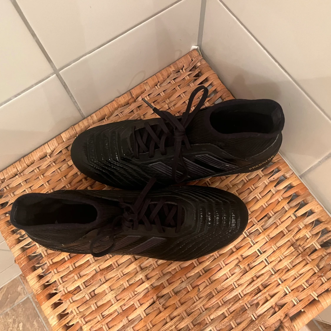 Adidas predator black  - 90