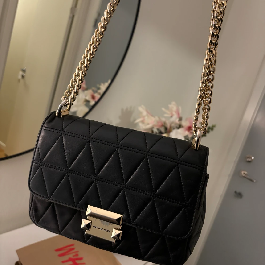 Micheal kors sloan chain 