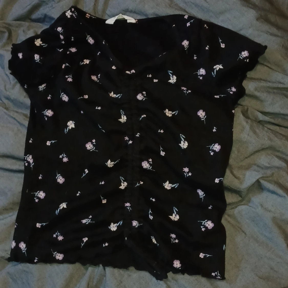 En blommig tshirt - 90