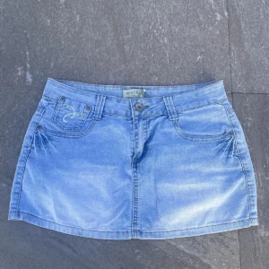 Kjol - Snygg kjol i storlek S, INTRESSEKOLL