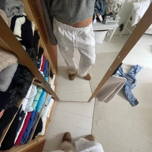 Linnebyxor  - Skitsnygga linnebyxor från Chelsea! Nästan oanvända inga defekter, inga fläckar mm😌