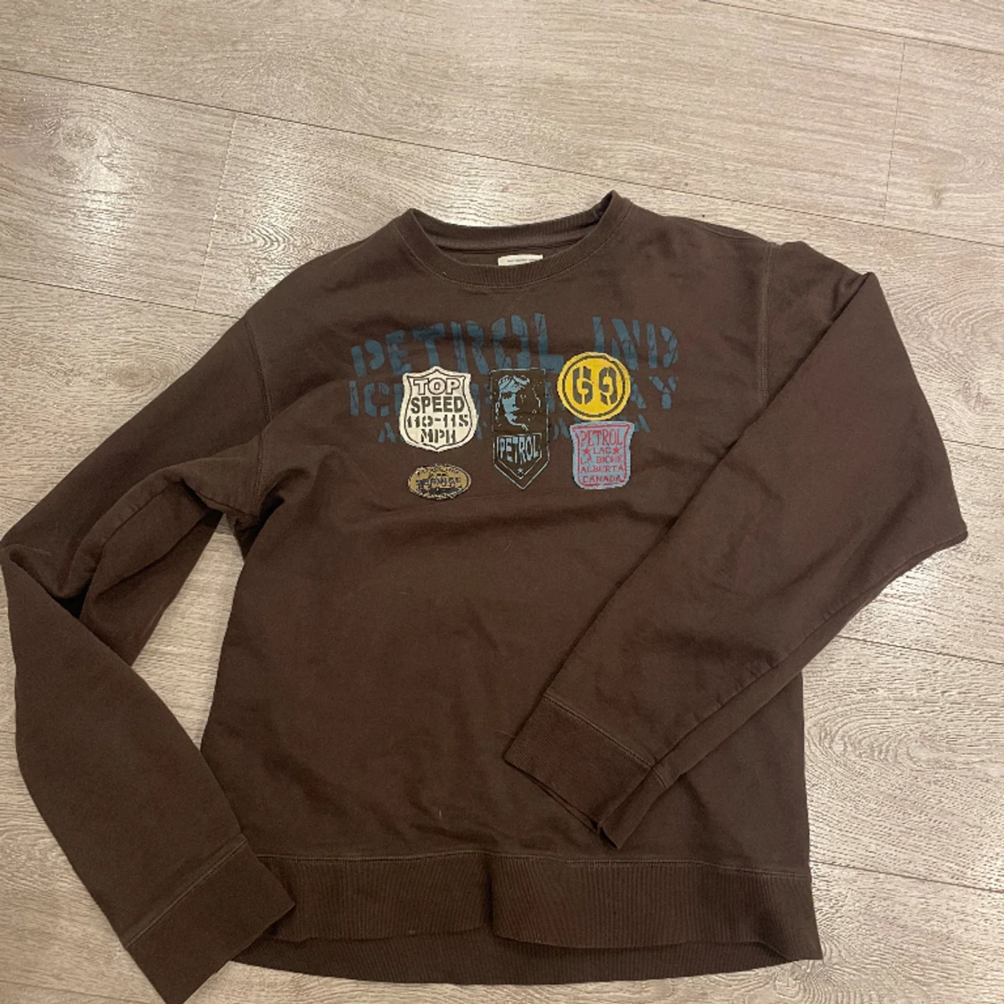 långärmad tvär fet tröja