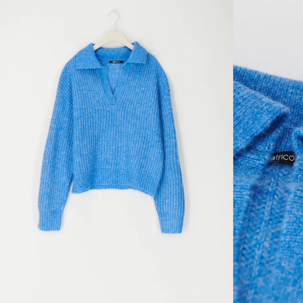 En jättefin blå stickad tröja från Gina Tricot🩵 Storlek S. Säljer för att jag ej fått användning för den på senaste. I bra skick.. Stickat.