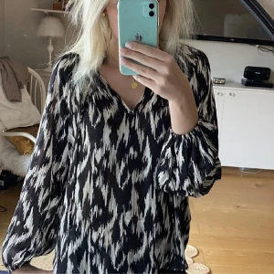 Hm blus  - Jätte bra skick! 