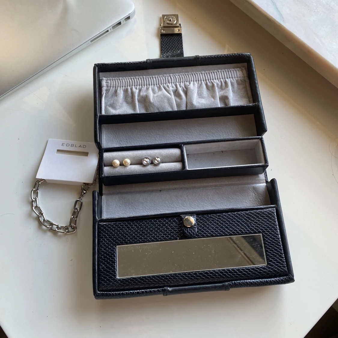 Resesmyckeskrin - 91