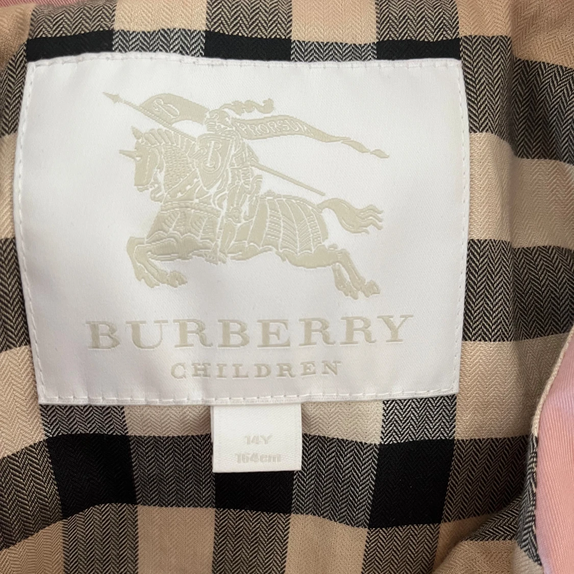 Burrberry trenchcoat - 91