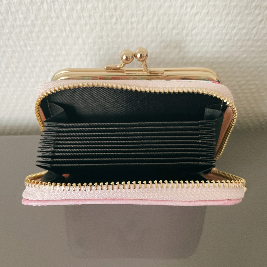 Kisslock plånbok - 91