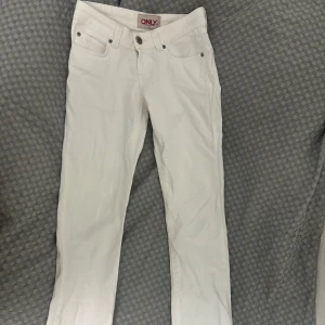 Vita only jeans - Lågmidjade only