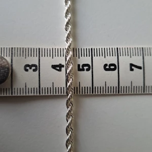 Cordellkedja silverfärg 2,5 mm 20 cm  - Nyskick  Köp i bundle med annat om du vill samfrakta