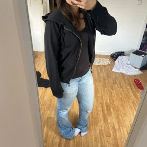 kofta - jättefin svart kofta ifrån h&m, skriv vid frågor❤️