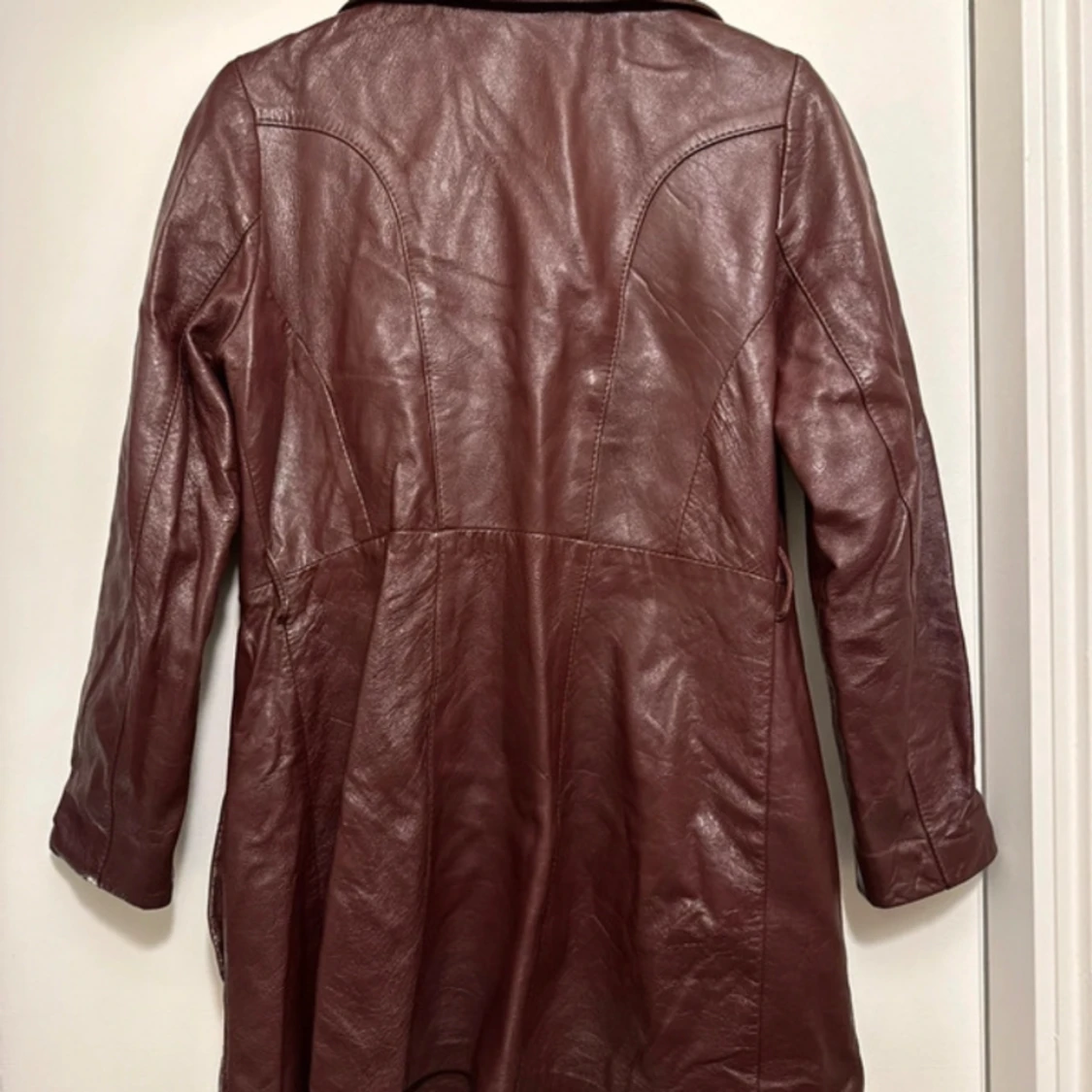 Vinröd läderjacka - 91