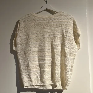 Stickad topp - Stickad tshirt topp